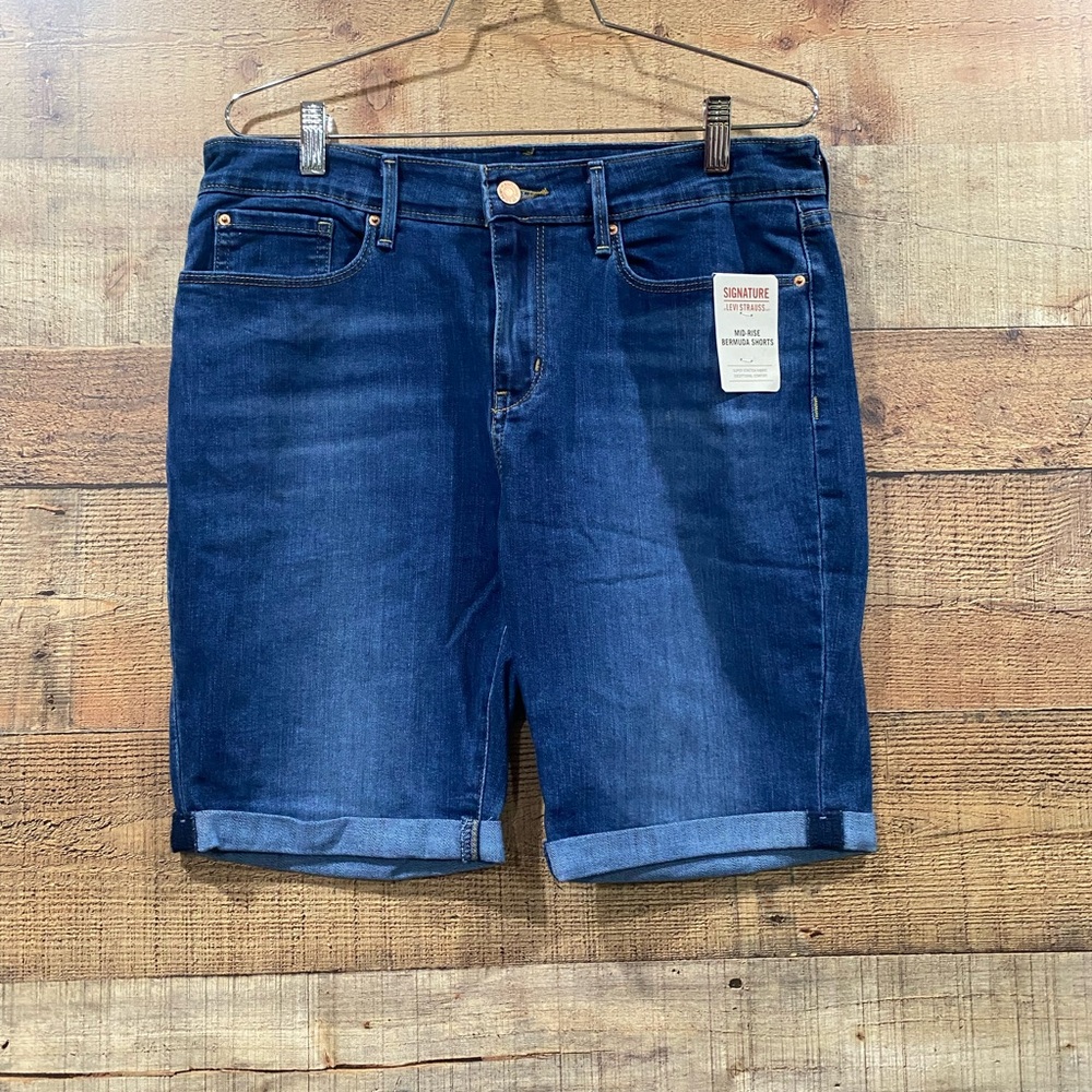 New With Tags Levis Bermuda Jean Shorts Size 12